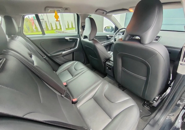 Volvo V60 cena 49900 przebieg: 242153, rok produkcji 2015 z Kowary małe 137
